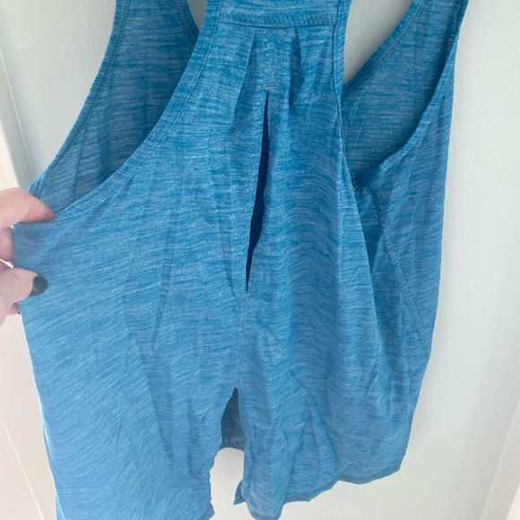 Lululemon Salute the Sun Tank - Picture 8 of 9